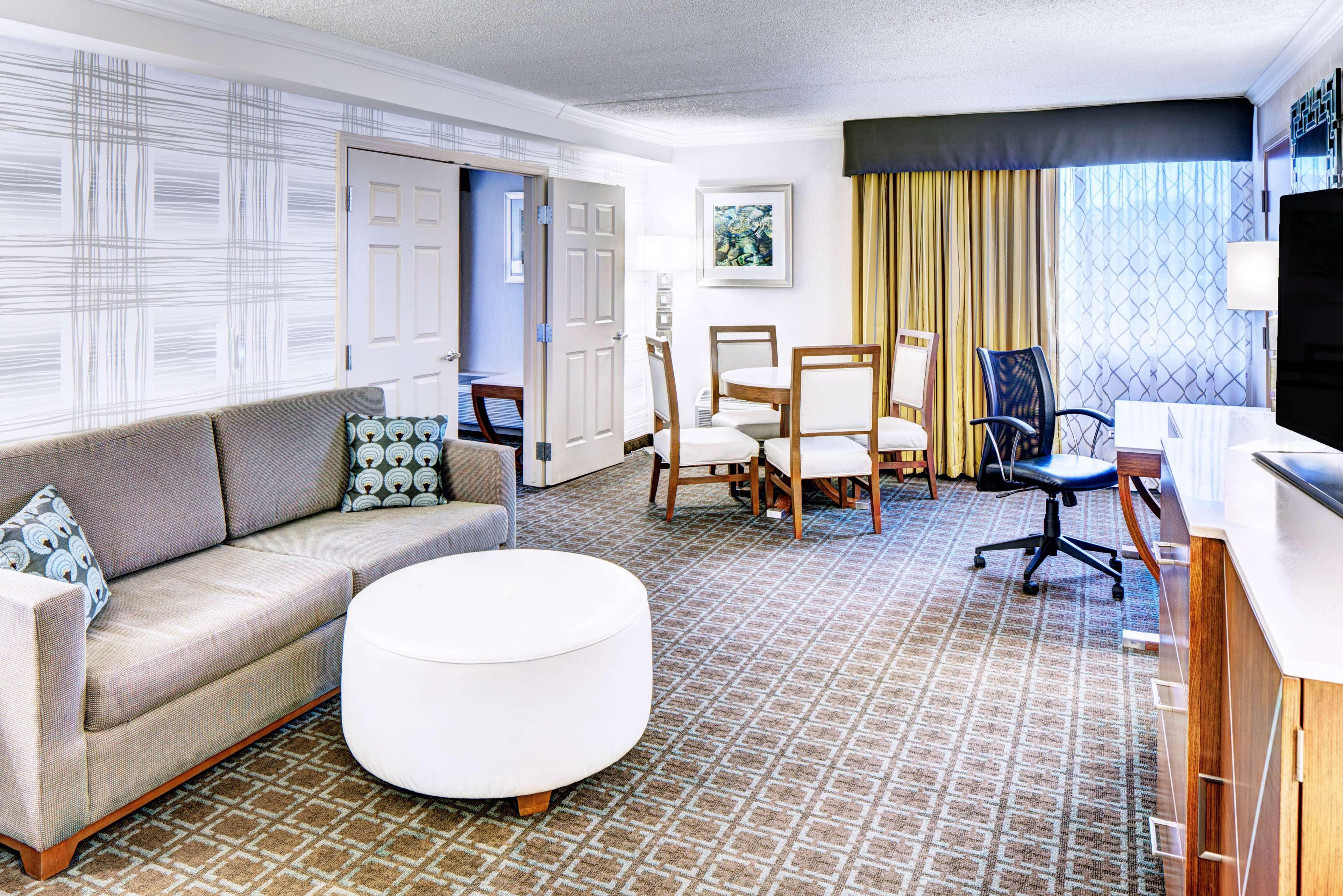 Doubletree By Hilton Madison Downtown Otel Dış mekan fotoğraf