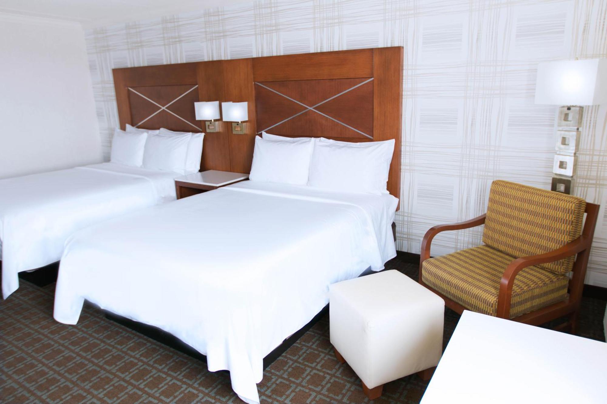 Doubletree By Hilton Madison Downtown Otel Oda fotoğraf